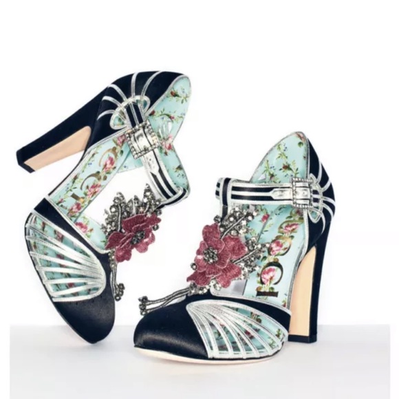 Gucci satin pump with metallic leather trim sandal heels
